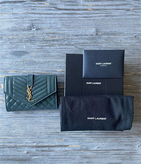 ysl lommebok